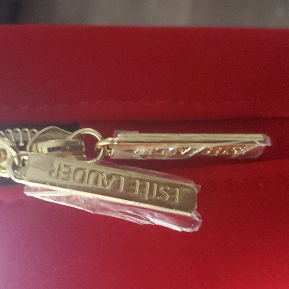 ❤️ Estee Lauder Large Makeup Cosmetic Bag TRAIN CASE Red Velvet Bow - Brand New - Picture 9 of 9